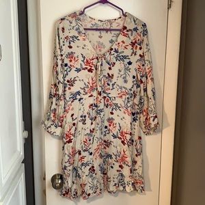 Long sleeved, midi dress.